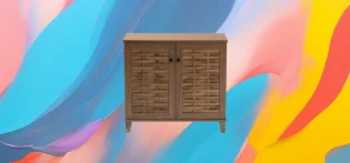 The 25x High-Quality Wood & Iron Glass Display Stand