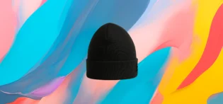 bonnet noir vue laterale The 25x Black Beanie