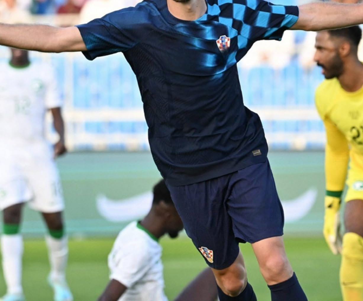 Maillot de football Croatie pour enfant - Maillot Modric avec short - Pour garçons et adultes - Image 4