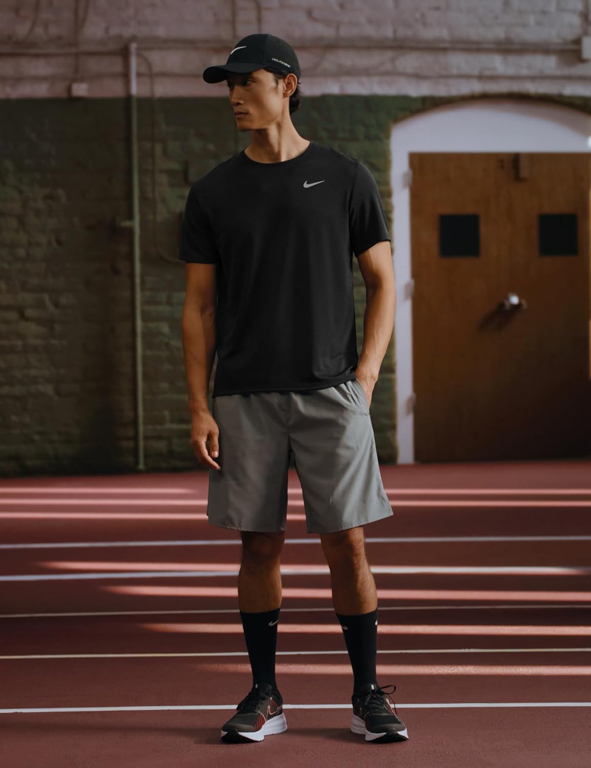 Nike Miler Dri-fit UV Kurzarm-laufoberteil Für Herren Haut de Course à Manches Courtes Homme - Image 3