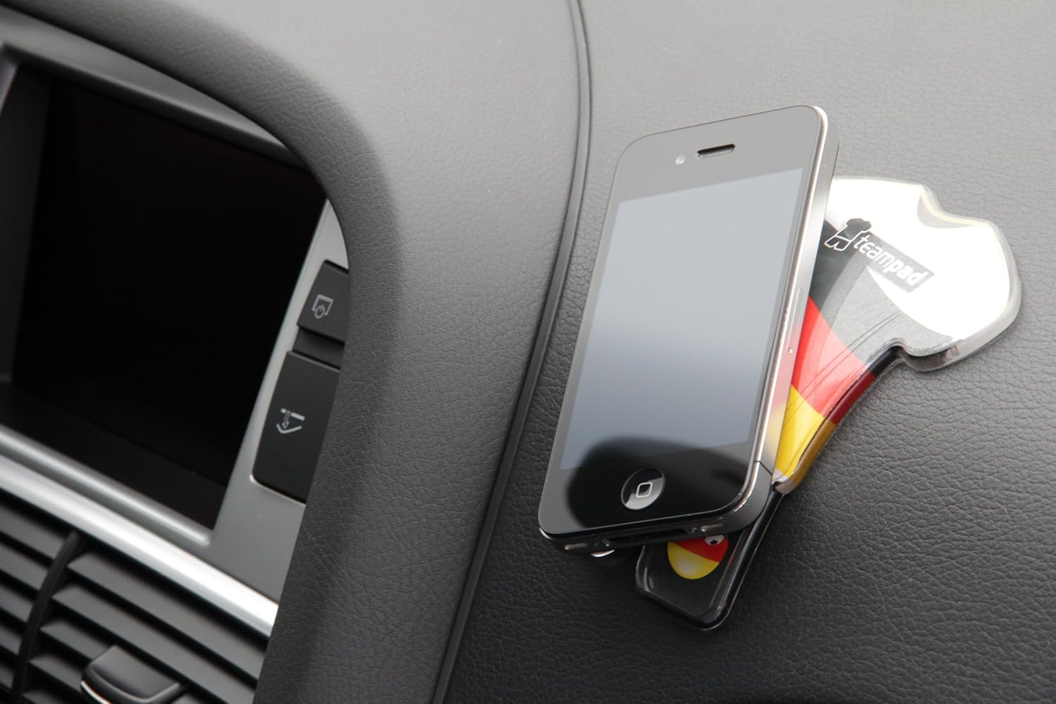 Pad antidérapant en Design Maillot de la République Tchèque - Support Voiture pour téléphones Portables & GPS en Style Maillot, Football EM 2024, Article de Fan pour la fièvre du Football - Image 3