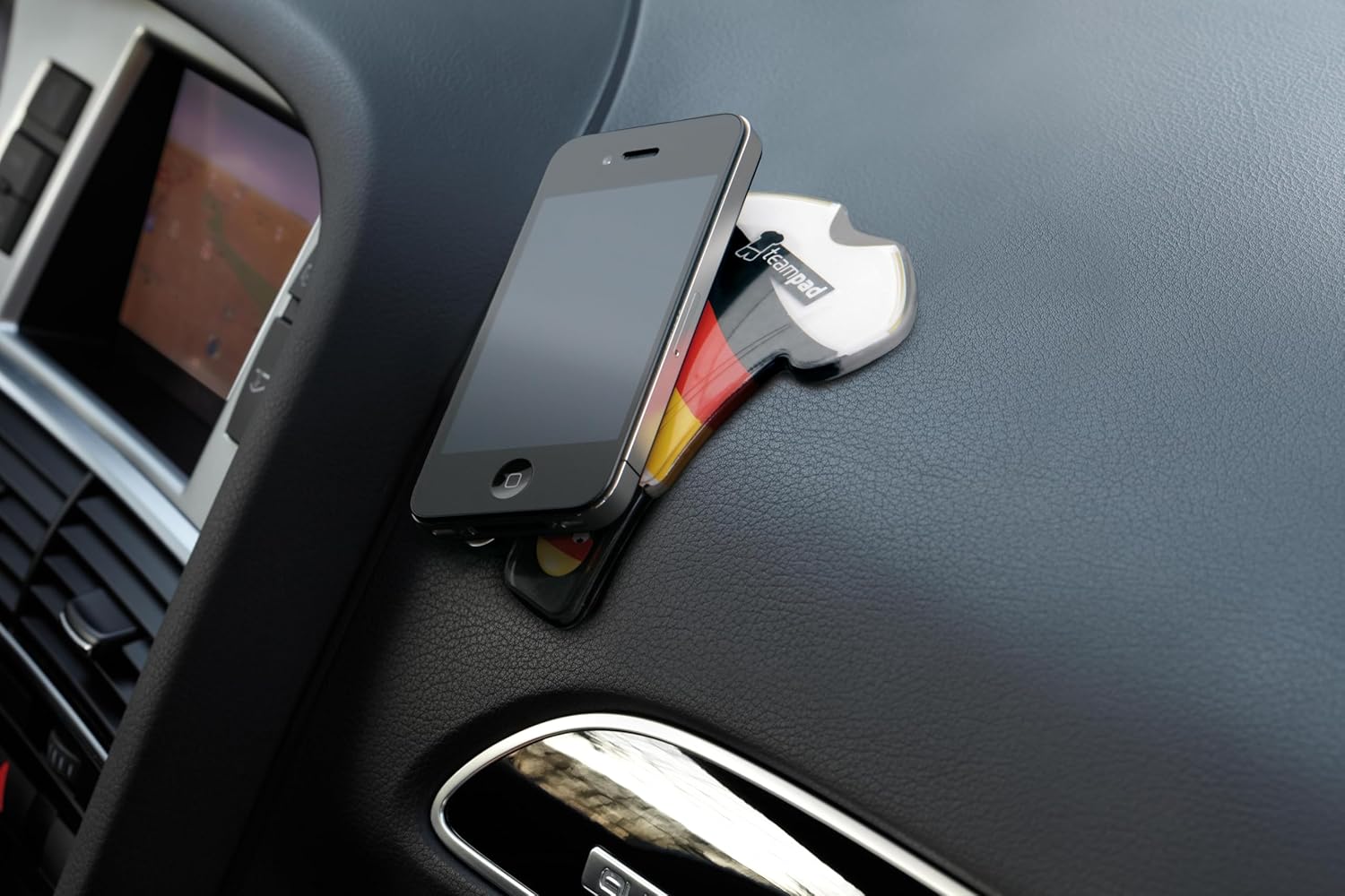 Pad antidérapant en Design Maillot de la République Tchèque - Support Voiture pour téléphones Portables & GPS en Style Maillot, Football EM 2024, Article de Fan pour la fièvre du Football - Image 4